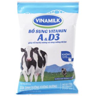 Sữa tiệt trùng Vinamilk bịch 220ml