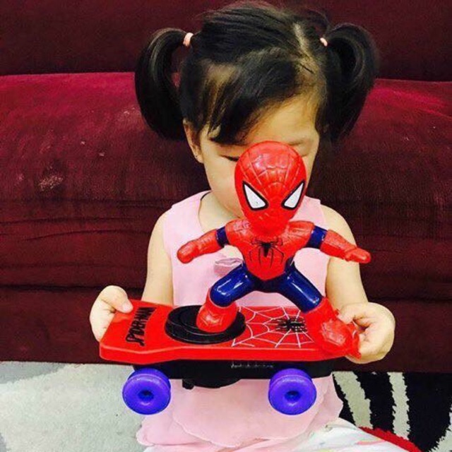 Ván trượt siêu nhân người nhện