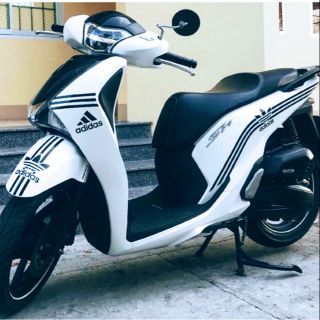 Tem rời adidas dán được tất cả các loại xe