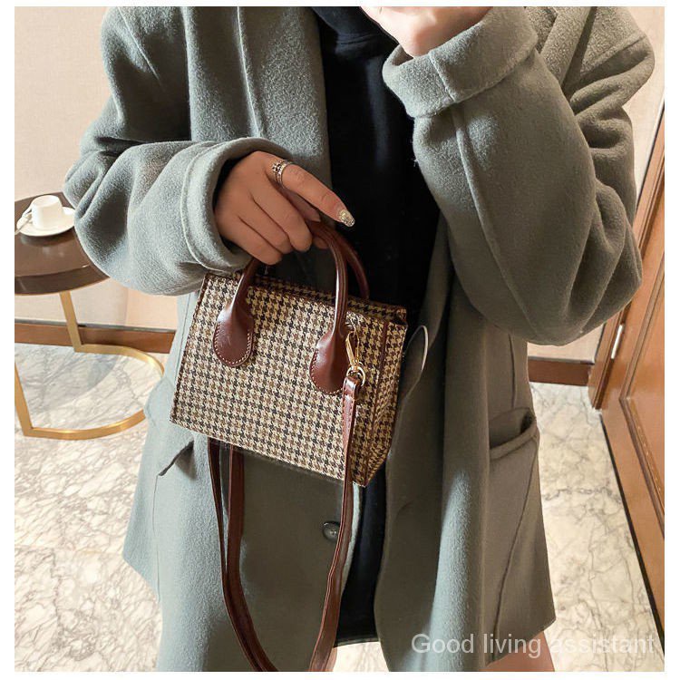 Túi đeo vai hình vuông nhỏ họa tiết răng cưa phong cách cổ điển thời trang Hàn Quốc thu đông 2023