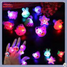 Nhẫn đeo đèn led phát sáng màu sắc