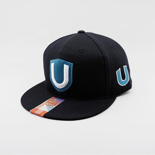 Mũ lưỡi trai thêu chữ "u"