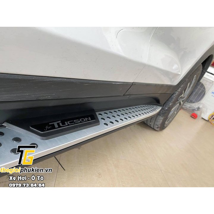 Hyundai Tucson 2016-2020 - Bệ lên xuống xe, bậc dẫm chân cho ô tô