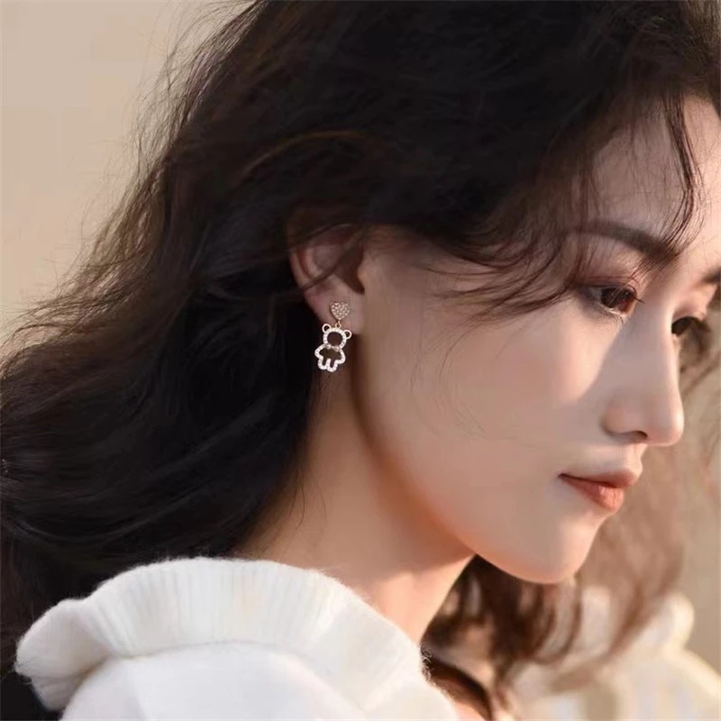 Khuyên Tai Hình Gấu Đính Đá Dễ Thương Cho Nữ