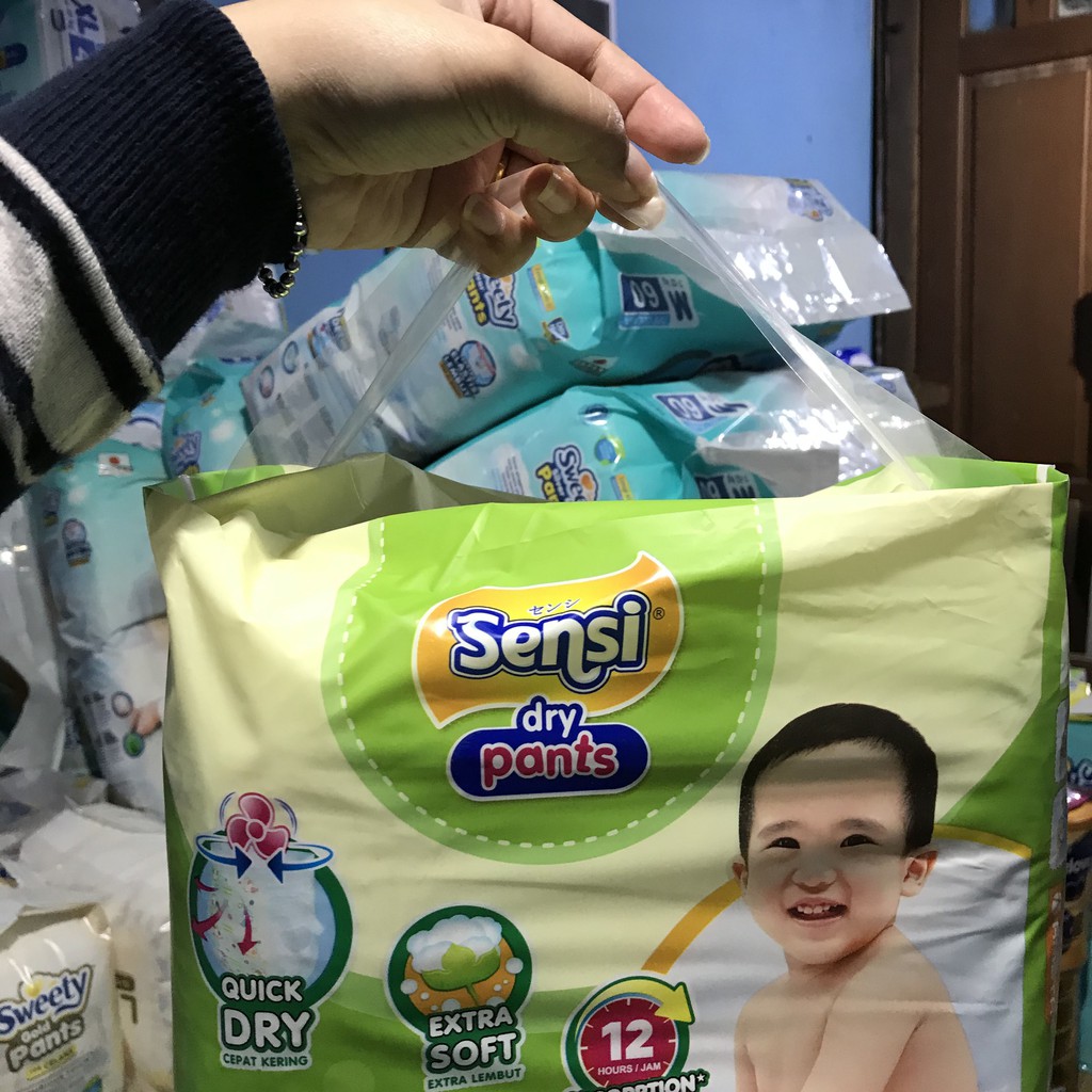 Quần Tã Khô Mềm Mại Xl24 Xxl22 / Pampers Sensi Xl24 Xxl22