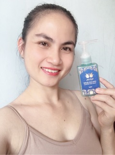 Dung dịch vệ sinh Nữ Oa cân bằng độ ph chai 100ml
