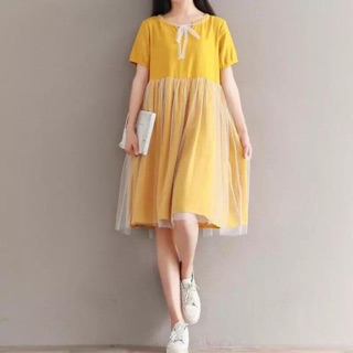 Đầm vàng phối lưới