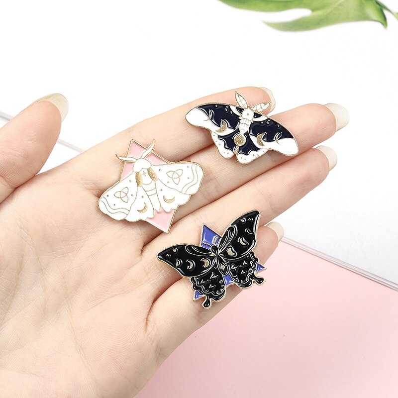 Ghim cài áo QIHE JEWELRY hình bướm và mặt trăng thiết kế thời trang