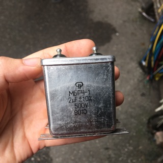 2 cái tụ 2m 500v nga