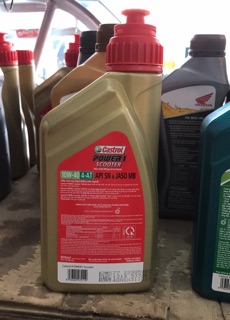 Dầu nhớt xe ga castrol 800ml