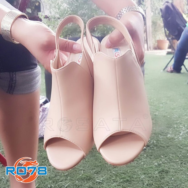 Giày sandal nữ đẹp Rosata quai có thun dãn RO78