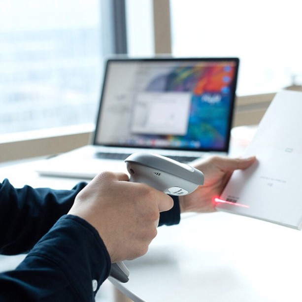 Ivn070 Máy quét mã vạch không dây Deli 14881 và máy quét đa năng QR code 14952