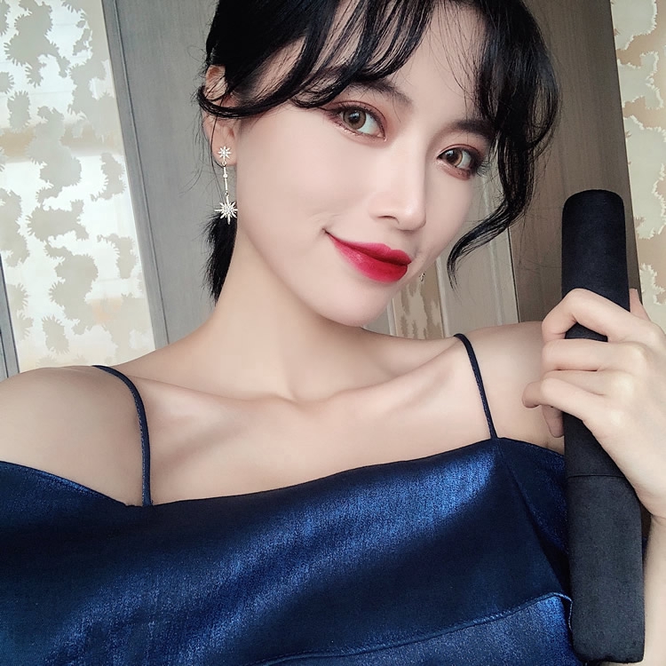 Khuyên Tai Dáng Dài Hình Ngôi Sao Mặt Trăng Đính Đá Sang Trọng