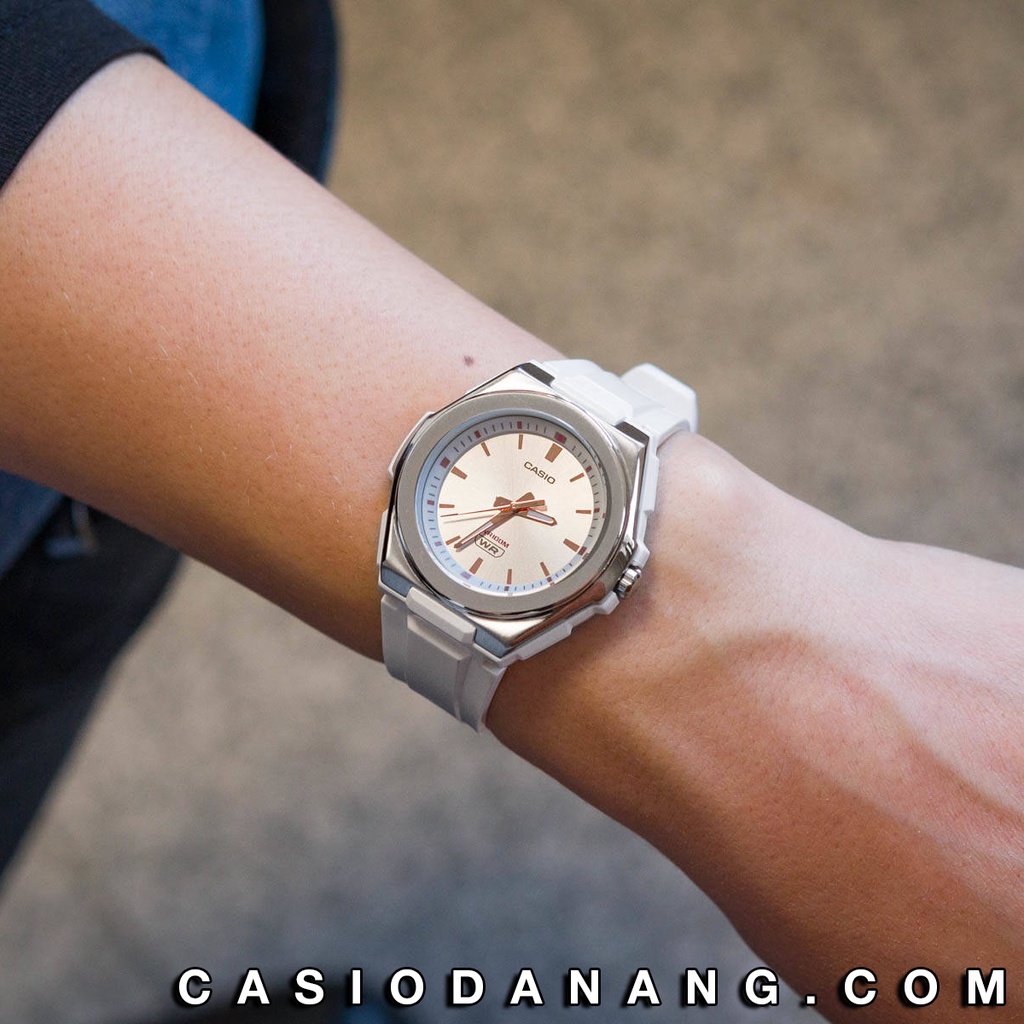 Đồng hồ nữ dây nhựa Casio chính hãng Anh Khuê LWA-300H-7EVDF (42mm)