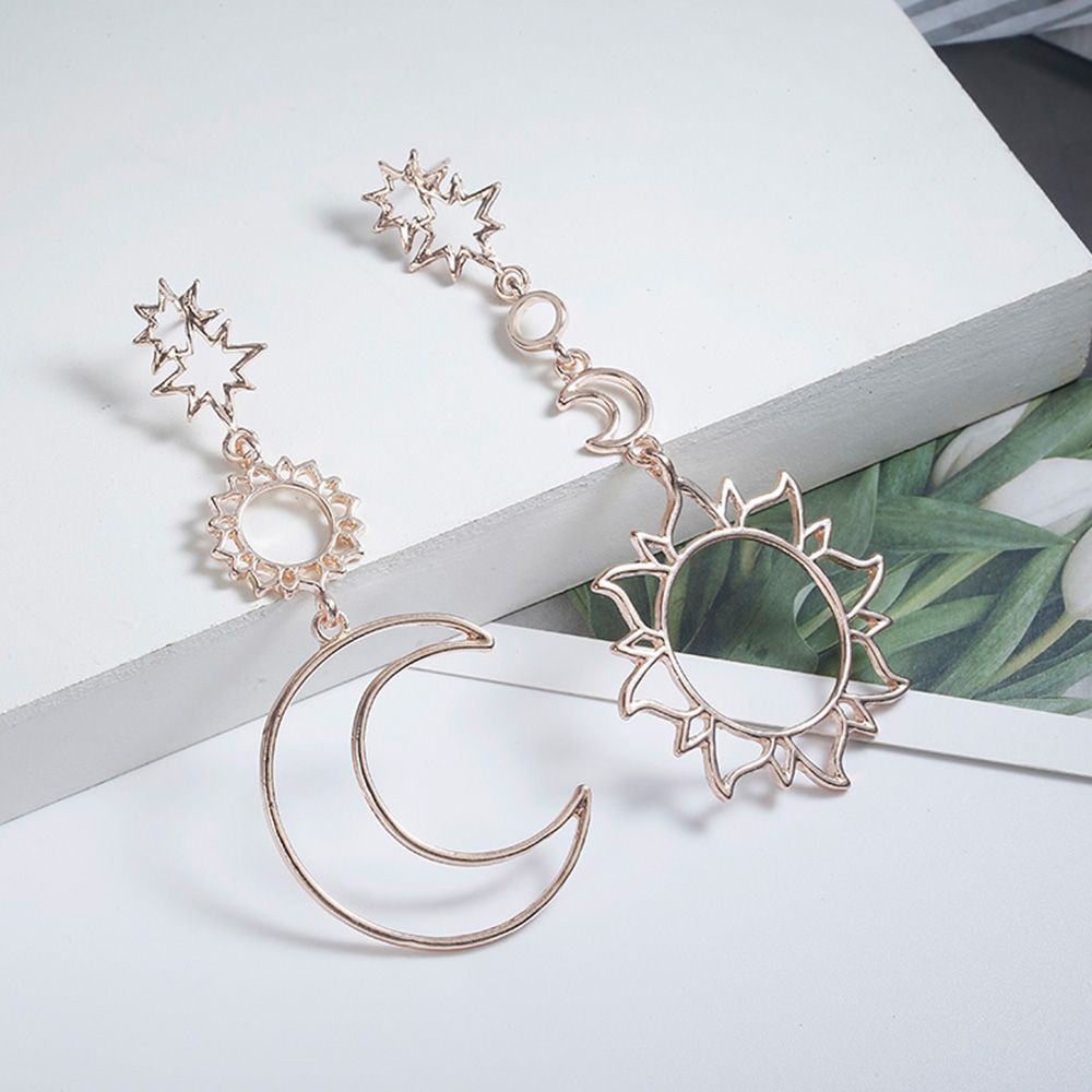 Khuyên tai hình mặt trăng và ngôi sao cho nữ