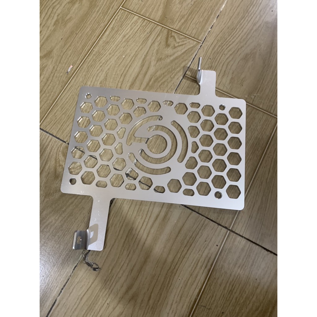 Che két nước xe exciter 155 nhôm cnc màu bạc