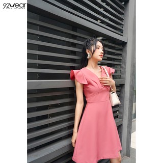 Đầm váy nữ công sở 92WEAR 3 MÀU, đủ size, dáng xòe cổ V tay bèo DEW1041