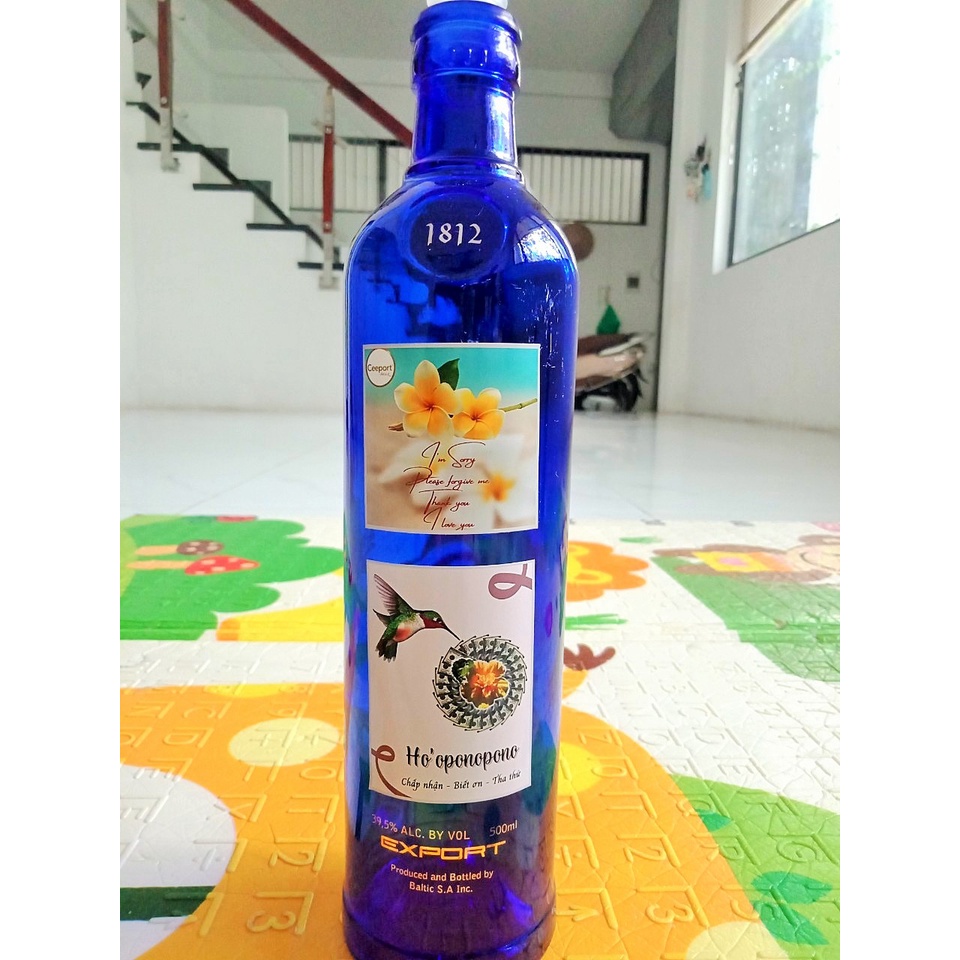 Chai thủy tinh xanh - Thái dương lam thủy 500ml dán sẵn logo
