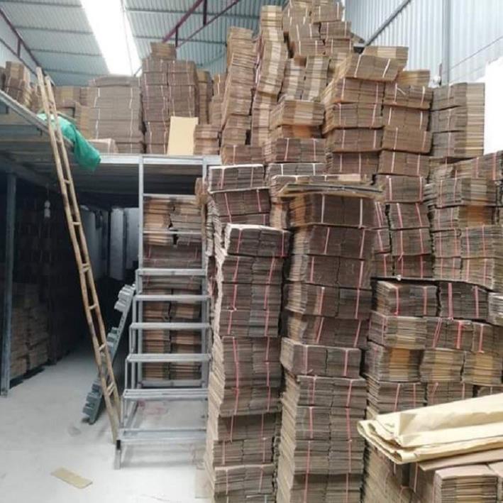 thùng giấy hộp carton đóng hàng 25x10x10 giá rẻ tận xưởng giao hỏa tốc nhận hàng ngay