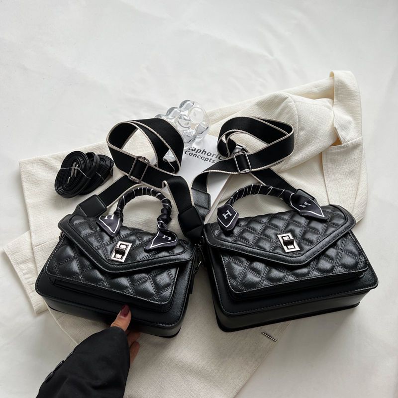 Túi Đeo Vai Sức Chứa Lớn Thời Trang Mới 2022 Dành Cho Nữ Dễ Phối Đồ