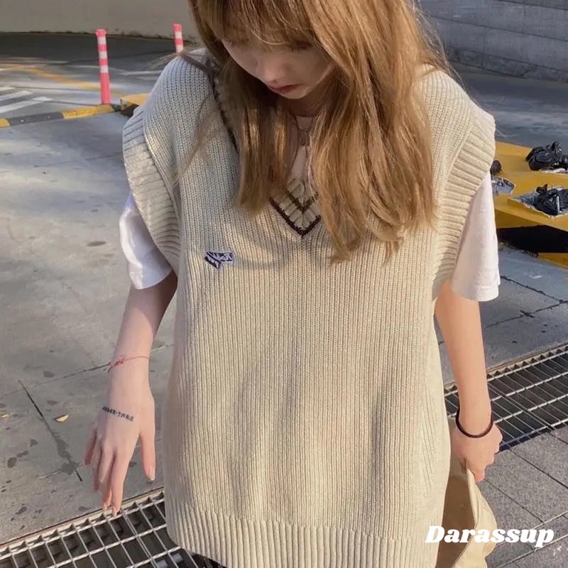 Áo len không tay Áo gile len cổ tim phong cách Ulzzang | BigBuy360 - bigbuy360.vn