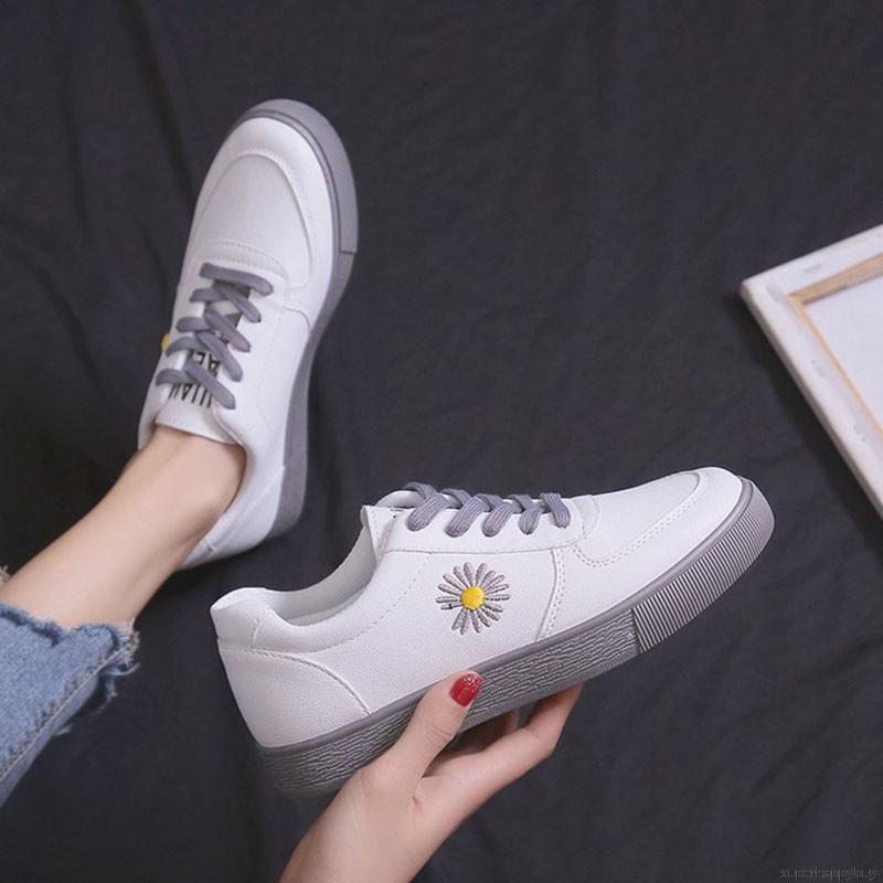 Giày Thể Thao Nữ Đế Mềm In Hình Hoạt Hình Thời Trang | BigBuy360 - bigbuy360.vn