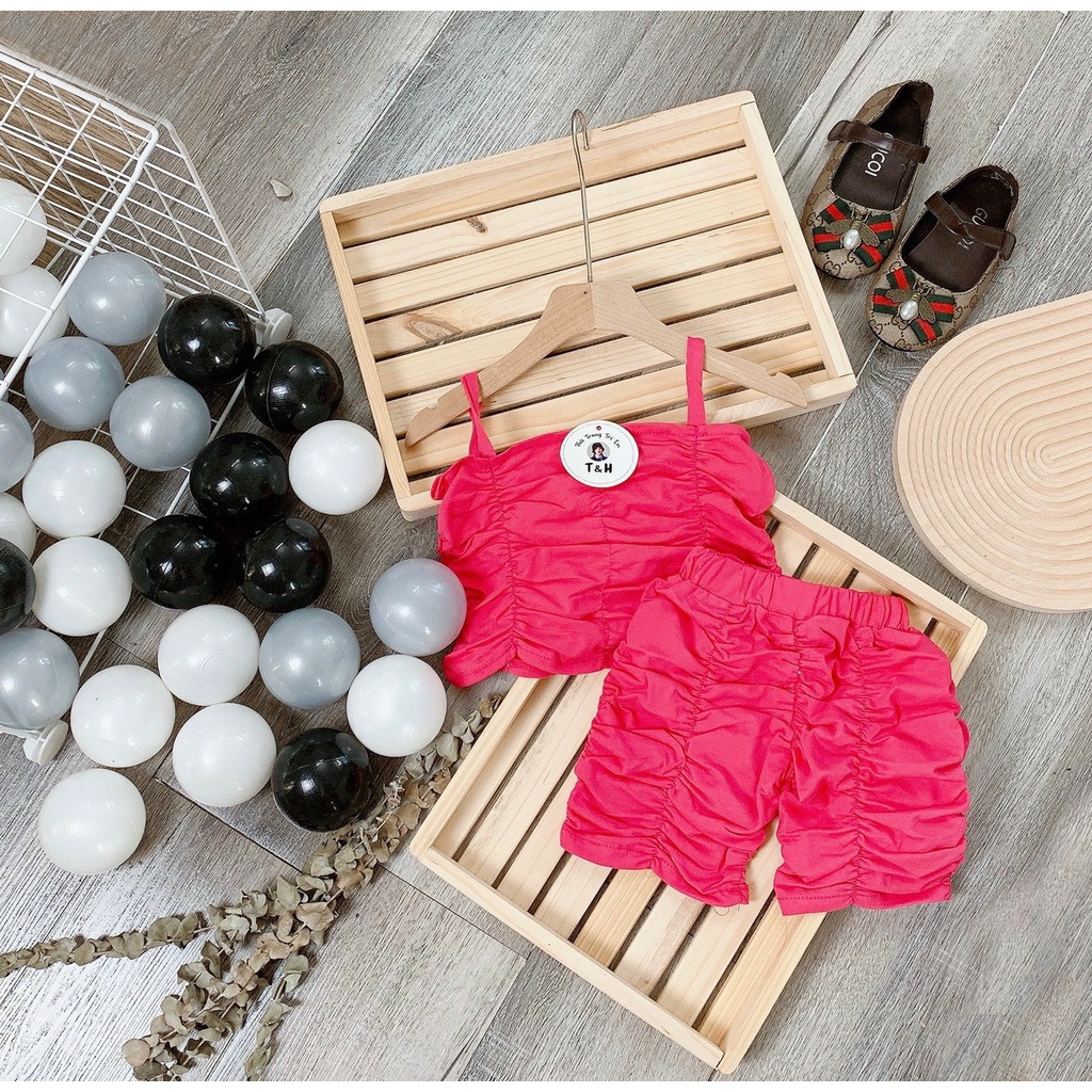 Set nhún áo 2s cách điệu cho bé gái