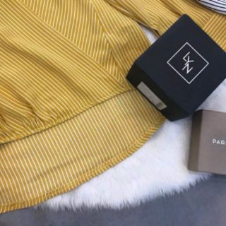 Áo cổ vạt chéo hịn đẹp