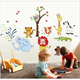Decal dán tường Vườn thú voi phun nước