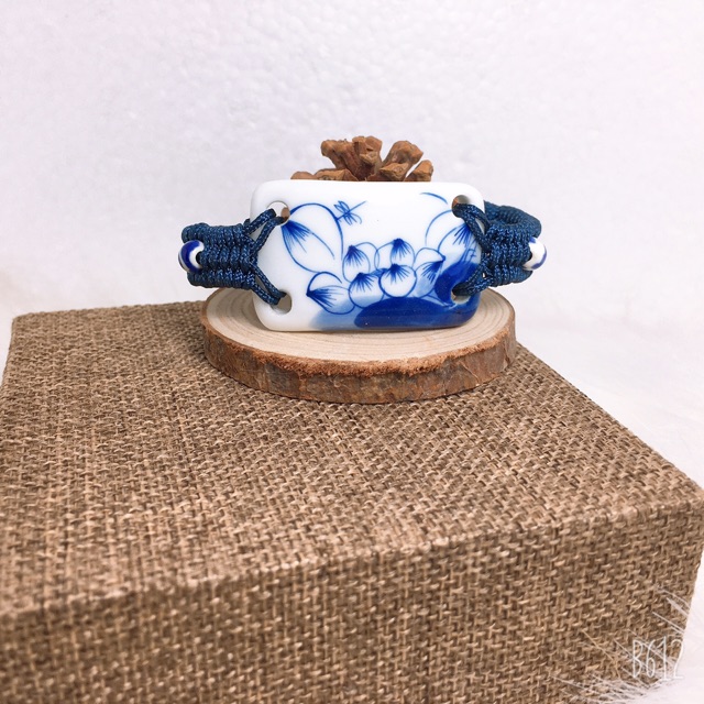 Vòng tay handmade tặng kèm hộp phong thuỷ 0 đồng đài sen màu xanh (ảnh thật)