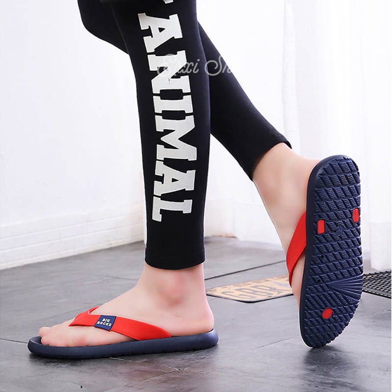 Dép Xỏ Ngón Màu Đen Thời Trang Đi Biển Cho Nam