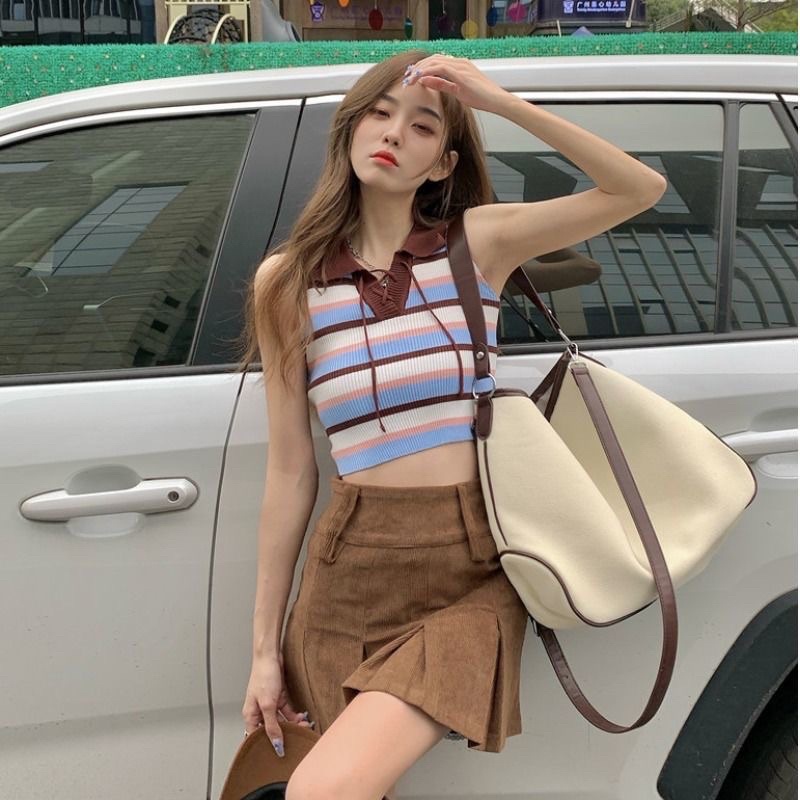 Áo polo dáng croptop cổ bẻ xinh xắn