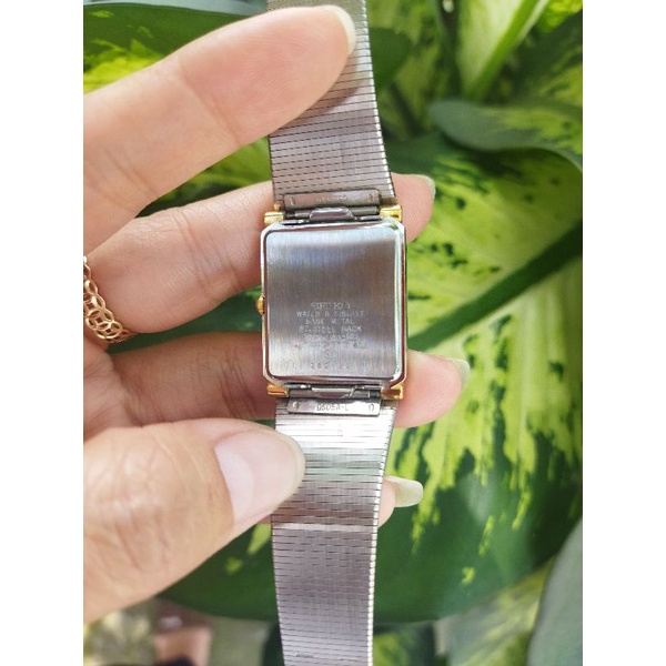 Đồng hồ Nam Tank dây thép thương hiệu Seiko