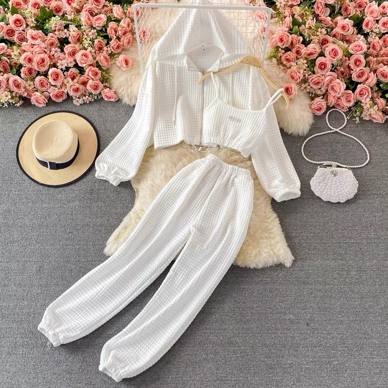 SẴN XL  Set thể thao 3 món áo khoác + croptop + jogger