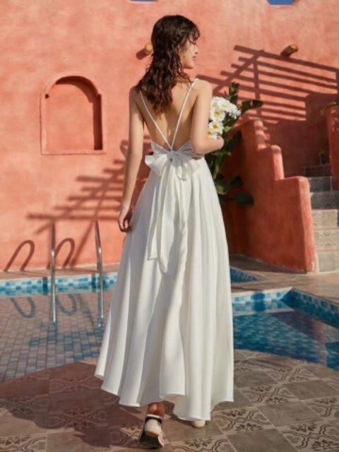 Đầm trắng maxi hai dây nơ lưng siêu sexy siêu sang chảnh | BigBuy360 - bigbuy360.vn