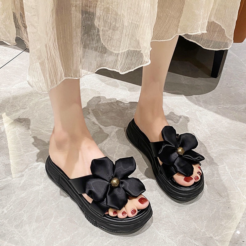 Dép Sandal Đế Dày Đính Hoa Ngọc Trai Thời Trang Trẻ Trung
