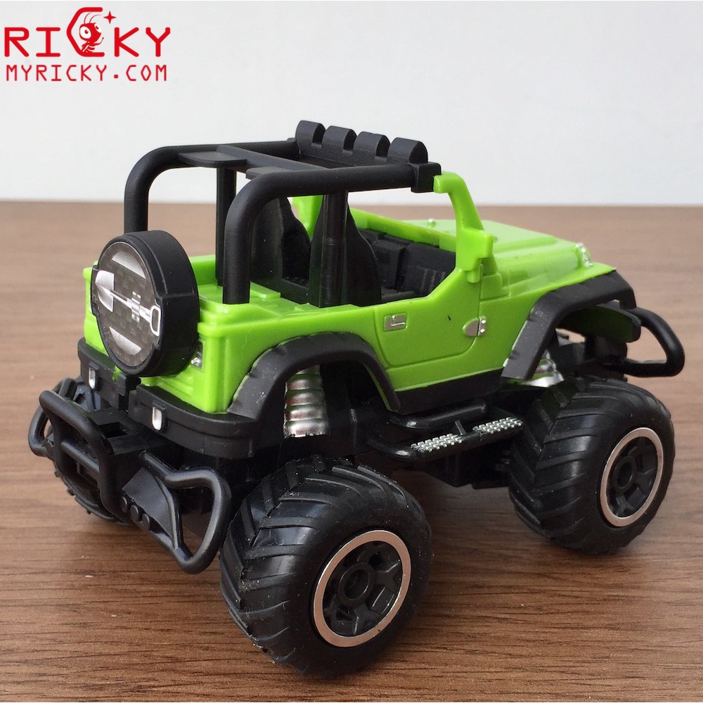 Xe điều khiển từ xa mini - Bền bỉ chắc chắn