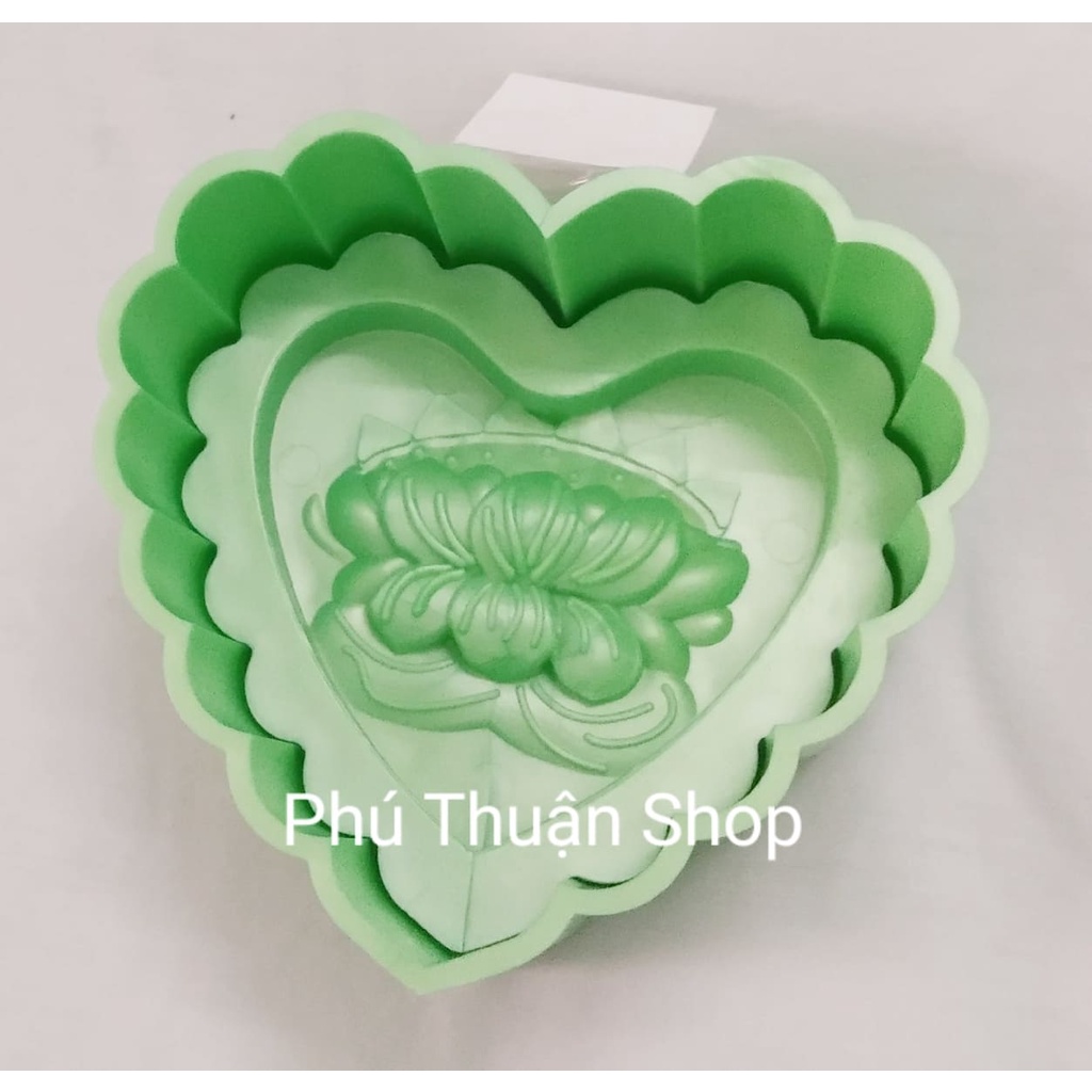 Khuôn Xôi Trái Tim Nhí Hình Hoa Sen 10 Cm