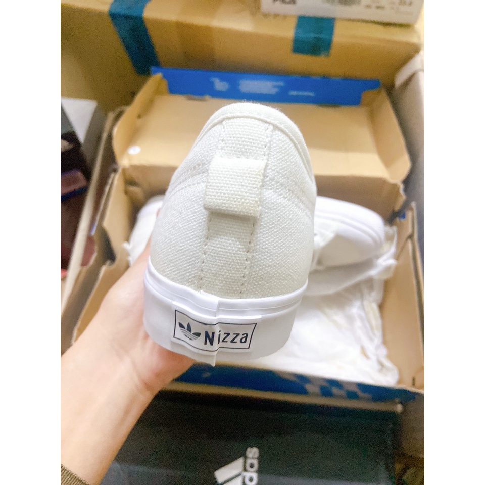 Giày Adidas NIZZA SIZE 42// XẢ KHO GIÀY CÓ VẾT Ố