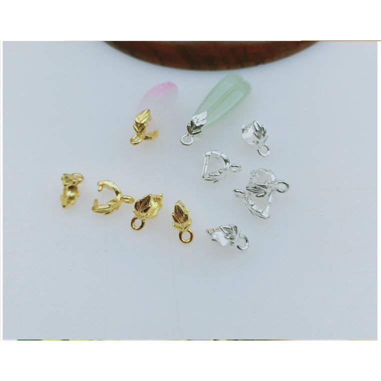 1 kẹp mặt dây chuyền chiếc lá (p160-9)