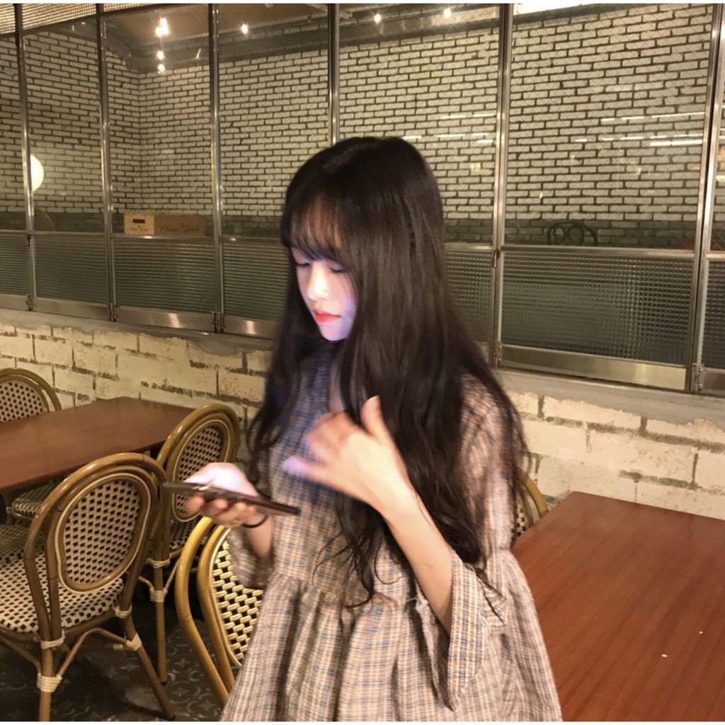 Áo sơ mi kẻ tay xòe