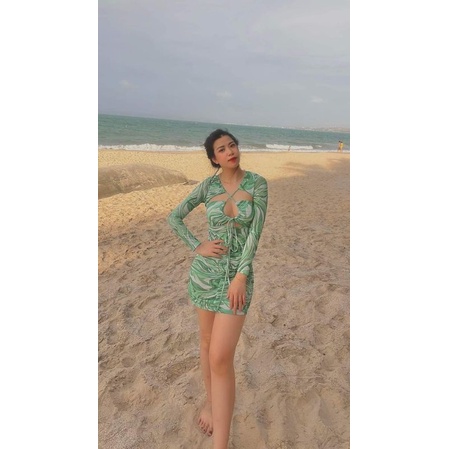 Bikini 2 mảnh tay dài xanh lá sang chảnh, sexy