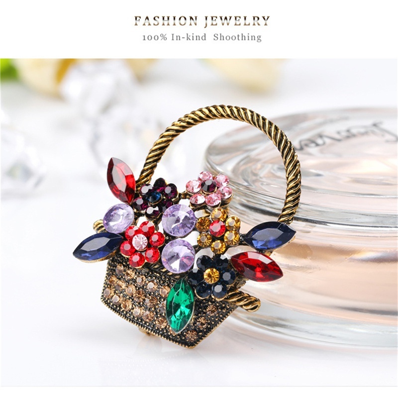 Ghim Cài Áo Hình Giỏ Hoa Đính Đá Xinh Xắn