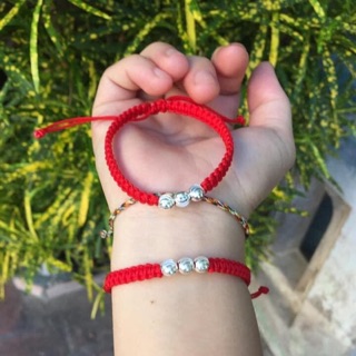 Vòng tay chỉ đỏ combo 2 cái