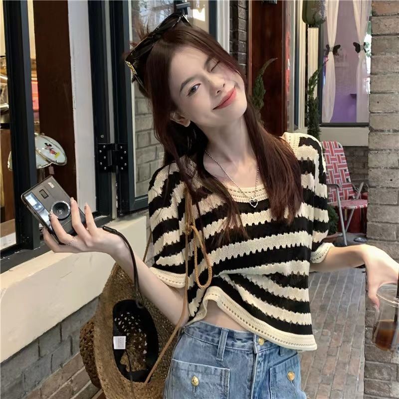 COZOK Áo Thun Tay Ngắn Họa Tiết Kẻ Sọc Phong Cách Vintage Thời Trang Cho Nữ