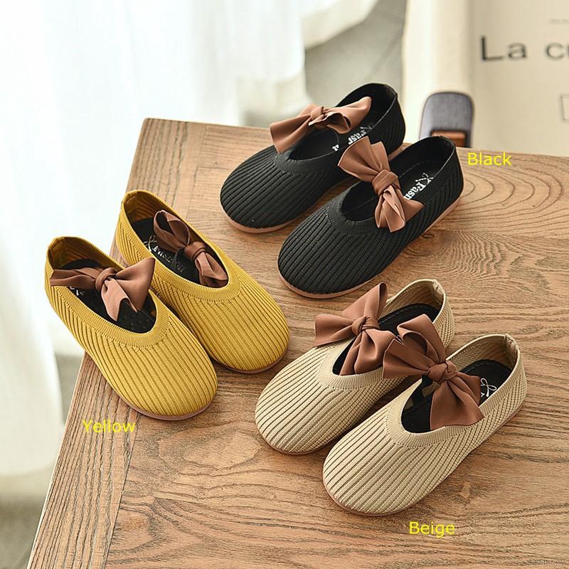 Đôi giày búp bê trang trí nơ xinh xắn cho bé gái