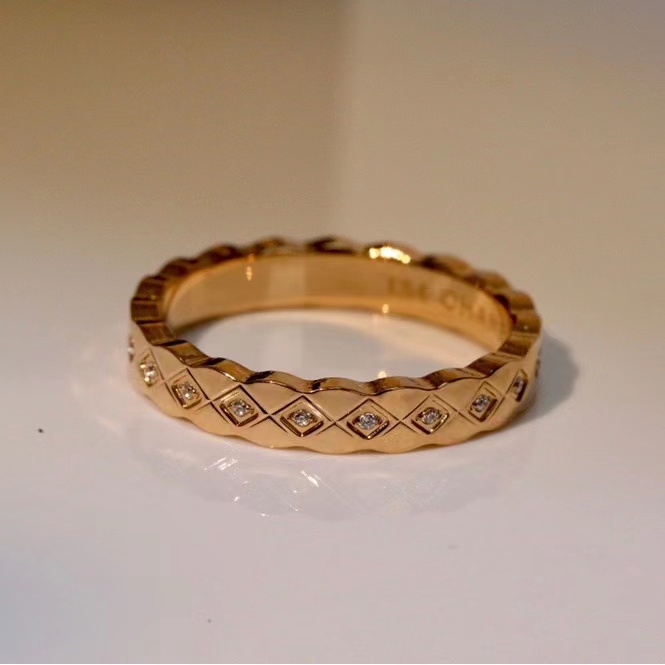 Nhẫn Kim Cương Phong Cách INS | Nhẫn Kẻ Sọc | Nhẫn Thép Titan 18K Thời Trang Cá Tính | Nhẫn Cặp Đôi Đa Năng Đơn Giản