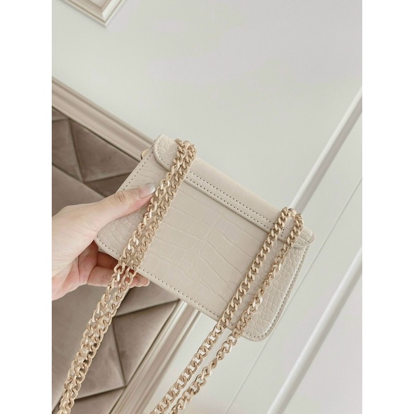 Túi xách nữ ,túi C hộp chuẩn xịn