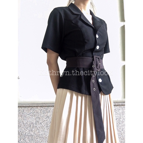 Blazer đen basic ngắn tay dáng vừa | Kathryn.thecitylook | BigBuy360 - bigbuy360.vn
