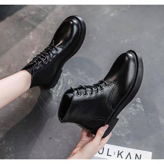 Boot Nữ Buộc Dây Doctor Marten